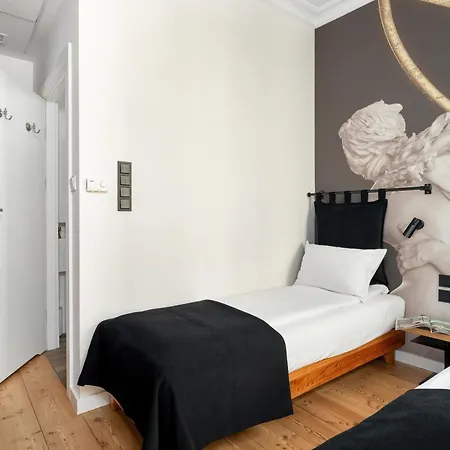 Aparthotel Schoeps By Renters 4*