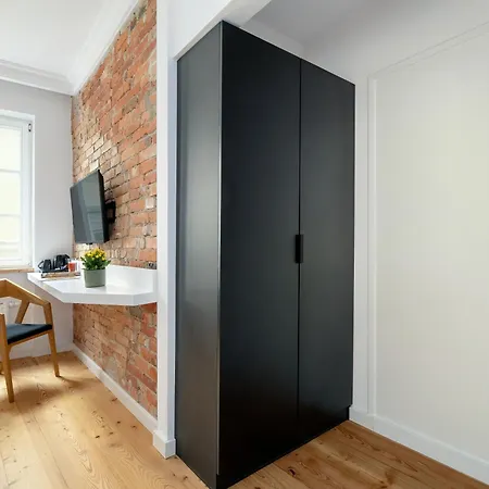 Schoeps By Renters 4* Познань