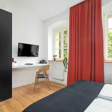 Schoeps By Renters 3* Poznan