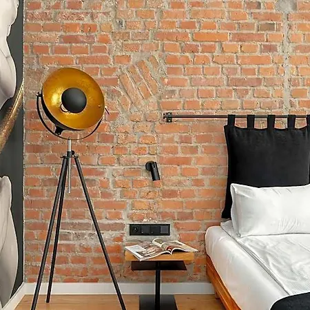 Schoeps By Renters 3* Poznan