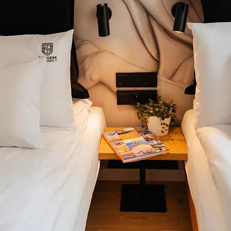 Schoeps By Renters Aparthotel Poznan