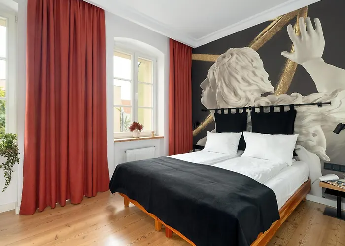 Schoeps By Renters 4* Poznań